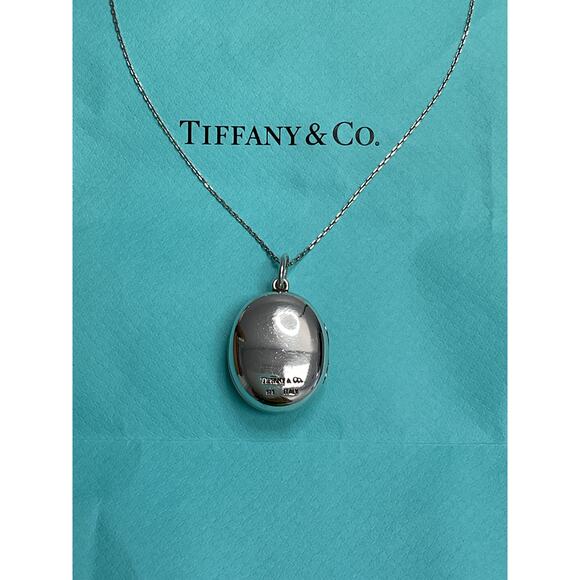 Authentic Tiffany & Co. Sterling Silver Open Oval Locket Pendant - Picture 2 of 4